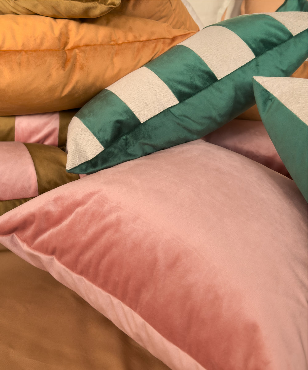 Coussin en velours couleur rose
#couleur_rose