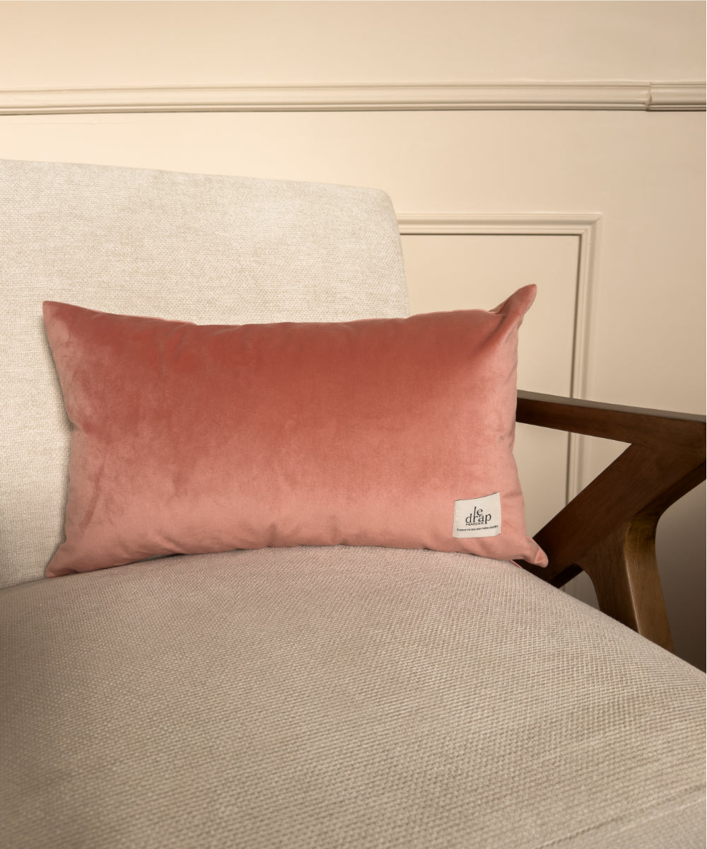 Coussin en velours couleur rose
#couleur_rose