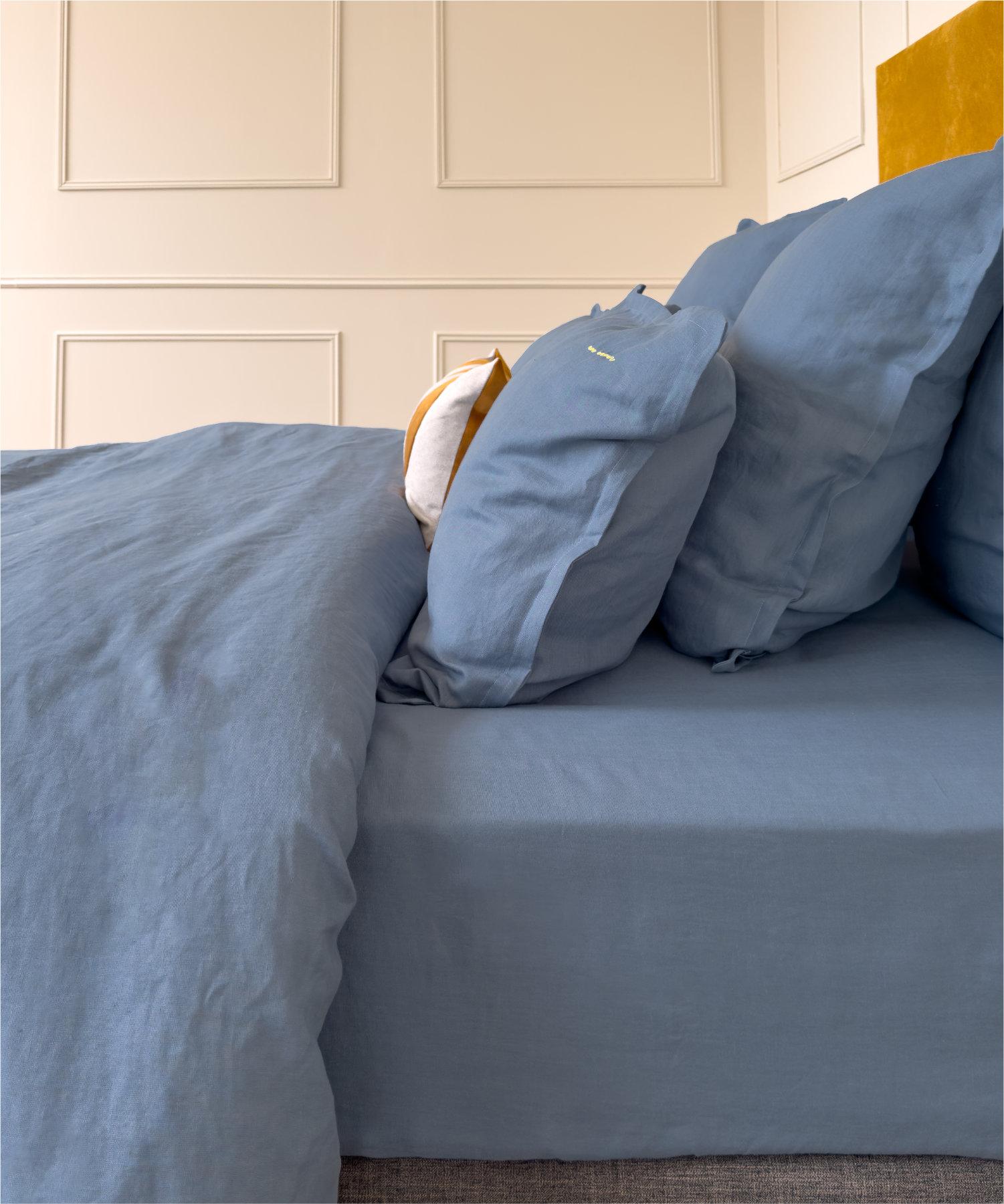 drap-housse en lin lavé français - coloris ciel - le drap français