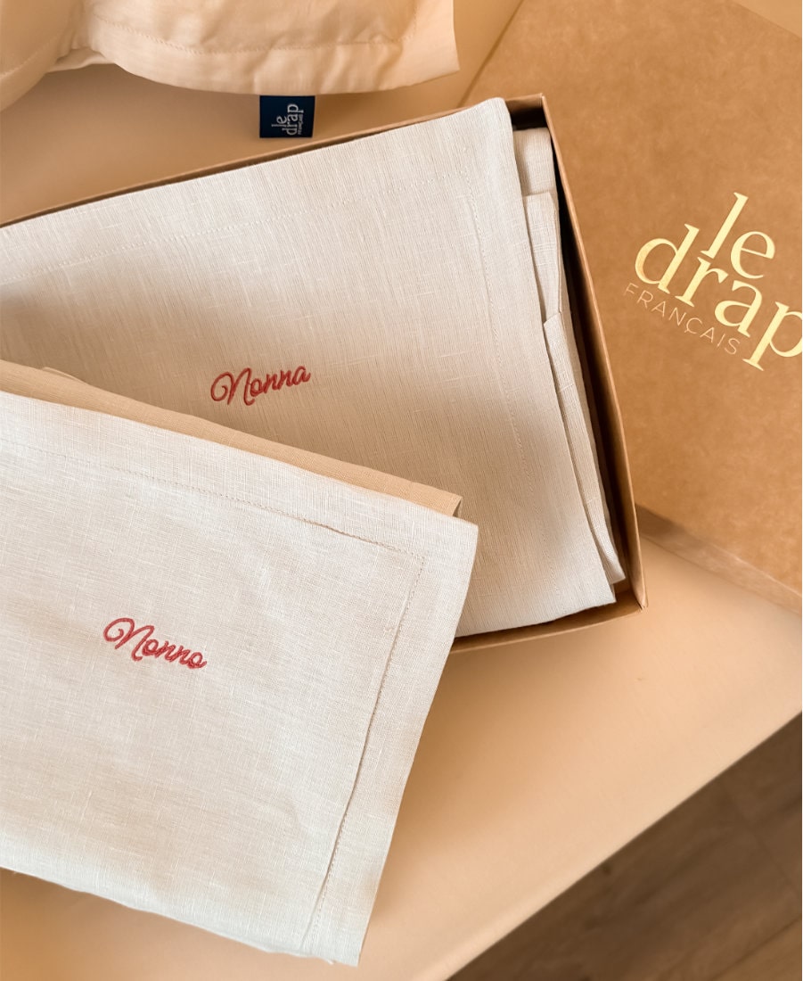 Taies d'oreiller lin lavé français - Coloris Beige - Broderie Terracotta - Le Drap Français