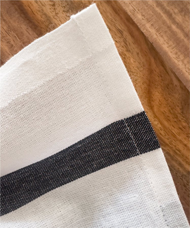 Torchon fabriqué dans les Vosges - Blanc avec bandes noires - linge de cuisine - Le Drap Français