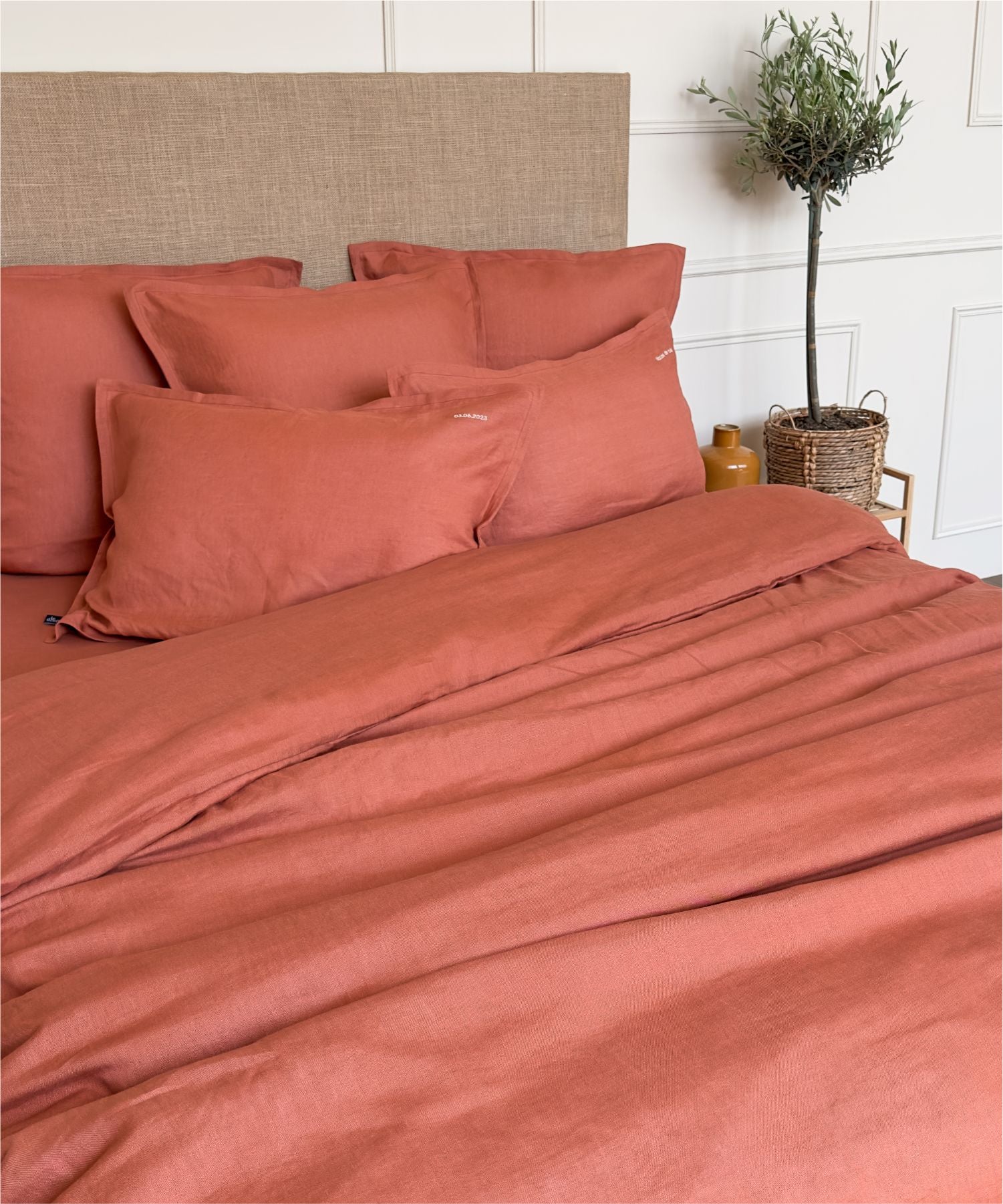 Taies d'oreiller en lin - Coloris Terracotta - Broderie personnalisée - Le Drap Français
