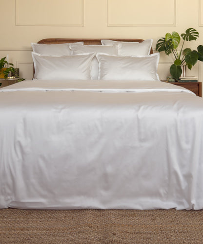  Housse de couette en satin de coton bio blanc, 90 fils/cm², fabriquée en France
 