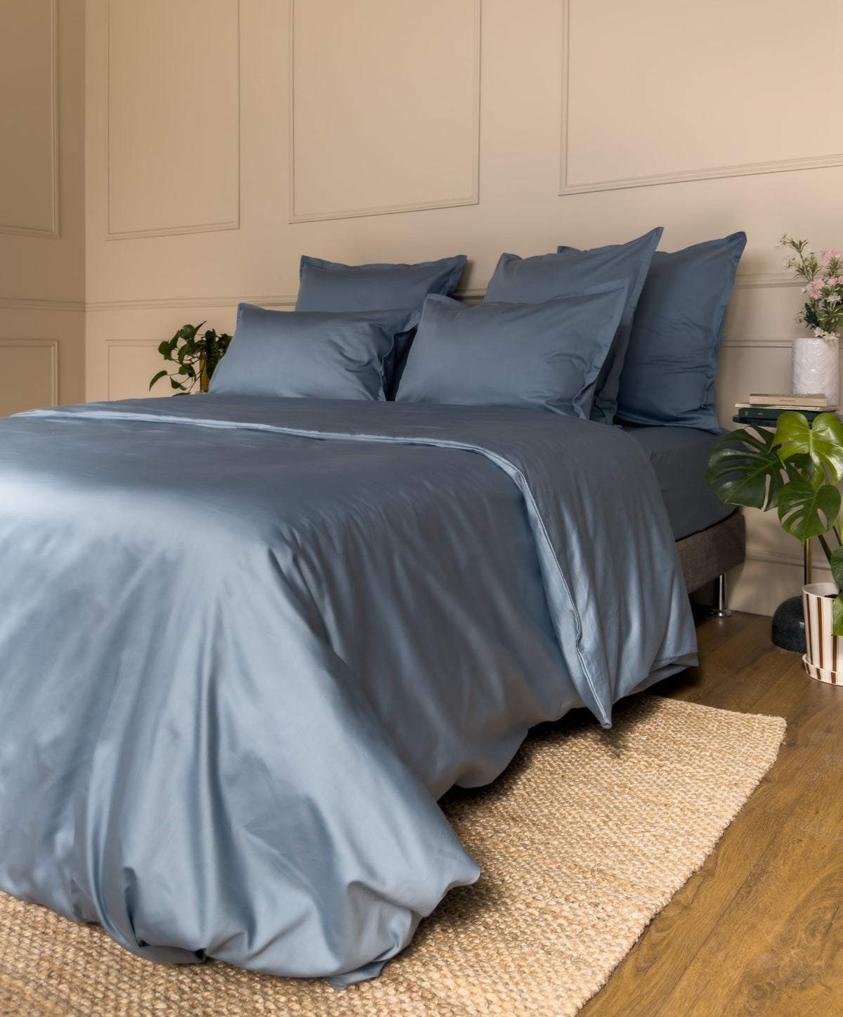 Housse de couette en satin de coton bio bleu minéral, 90 fils/cm², fabriquée en France 